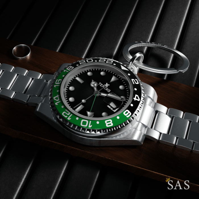Tenek Gmt Chain Lifestyle Render
