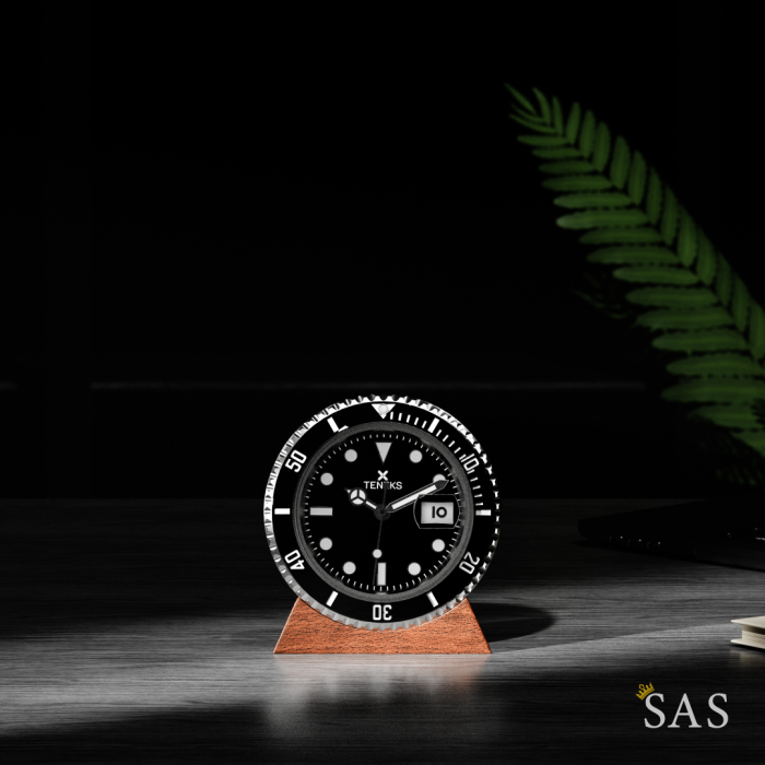 Tenek Submarine Black (Stand) (Product Shot)